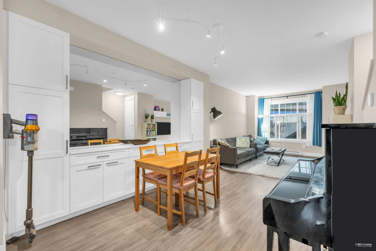 Dining Area Photo of 26 6088 Beresford Street, Burnaby, BC