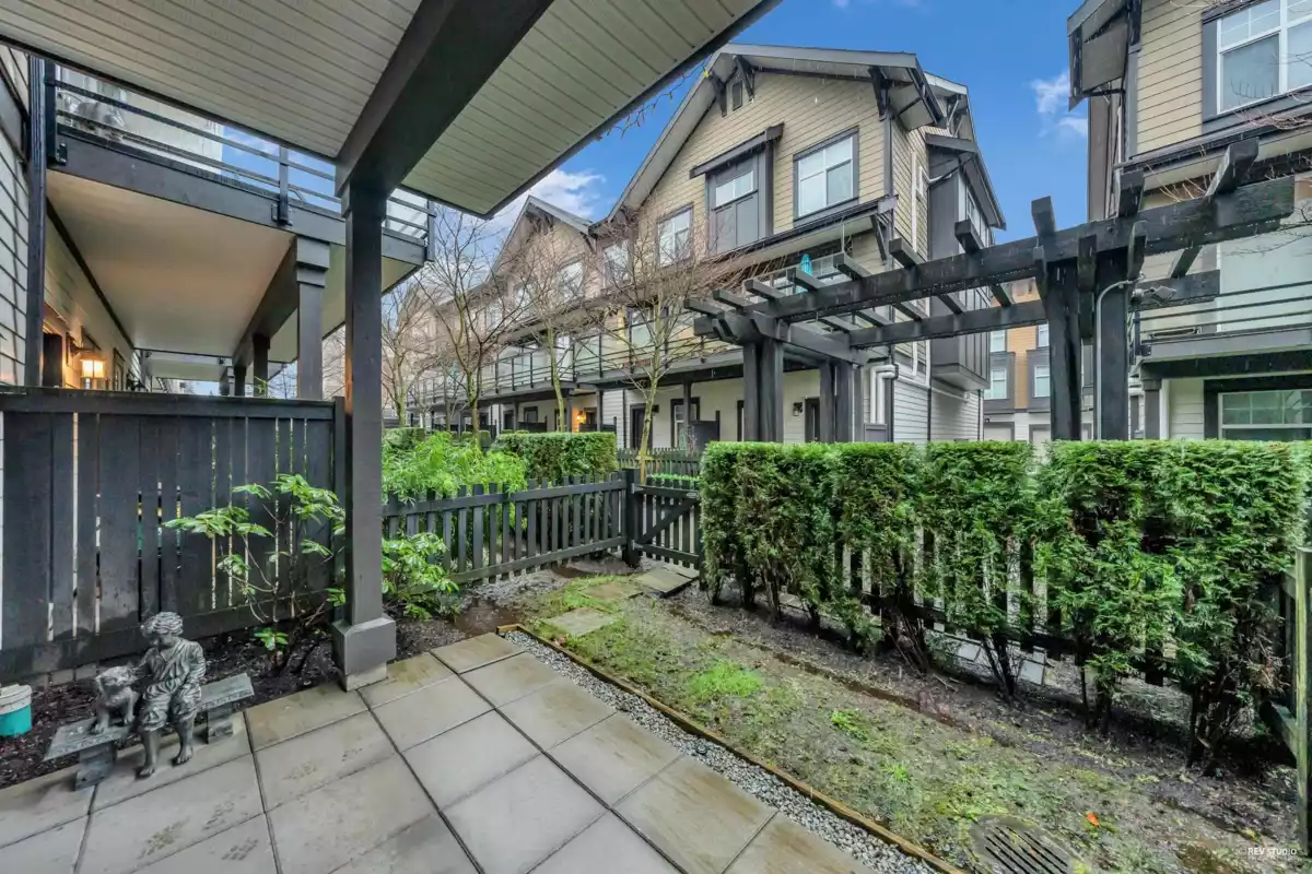 Staircase Photo of 26 6088 Beresford Street, Burnaby, BC