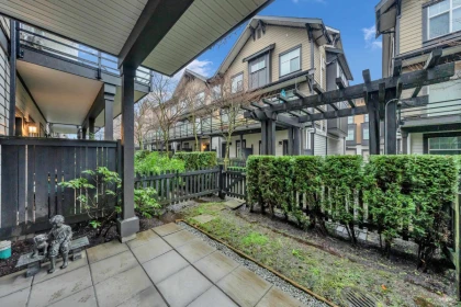Staircase Photo of 26 6088 Beresford Street, Burnaby, BC