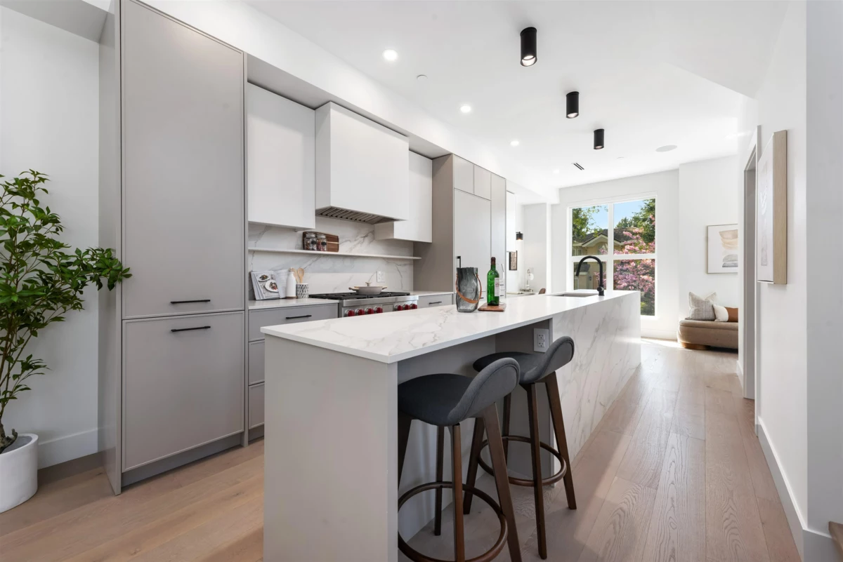 Family Room Photo of 1495 W 52nd Avenue, Vancouver, BC