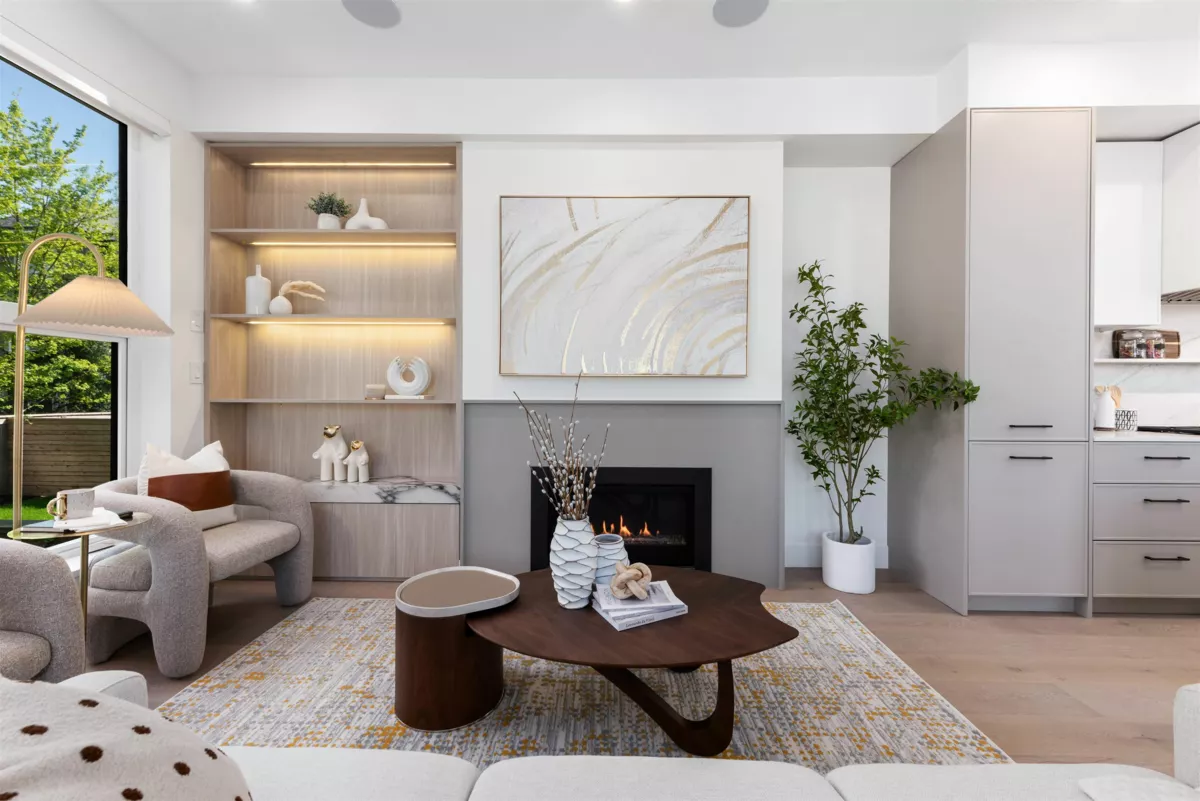 Primary Bathroom Photo of 1495 W 52nd Avenue, Vancouver, BC