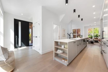 1495 W 52nd Avenue, Vancouver, BC