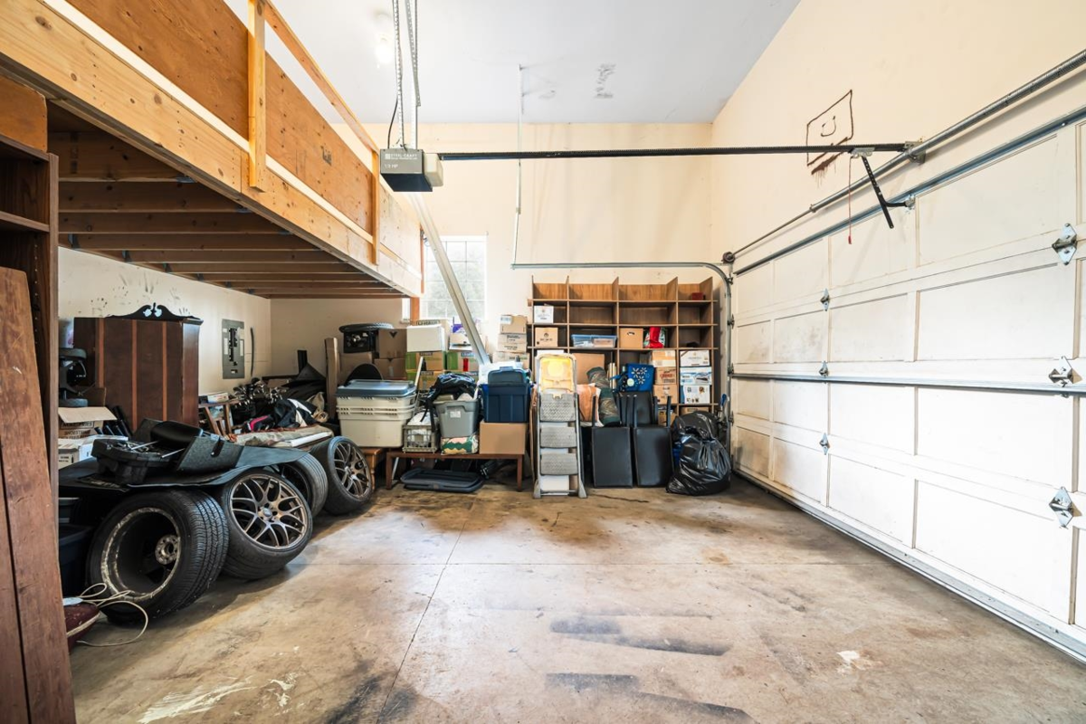 Mudroom Photo of 2789 Cranley Drive, Surrey, BC