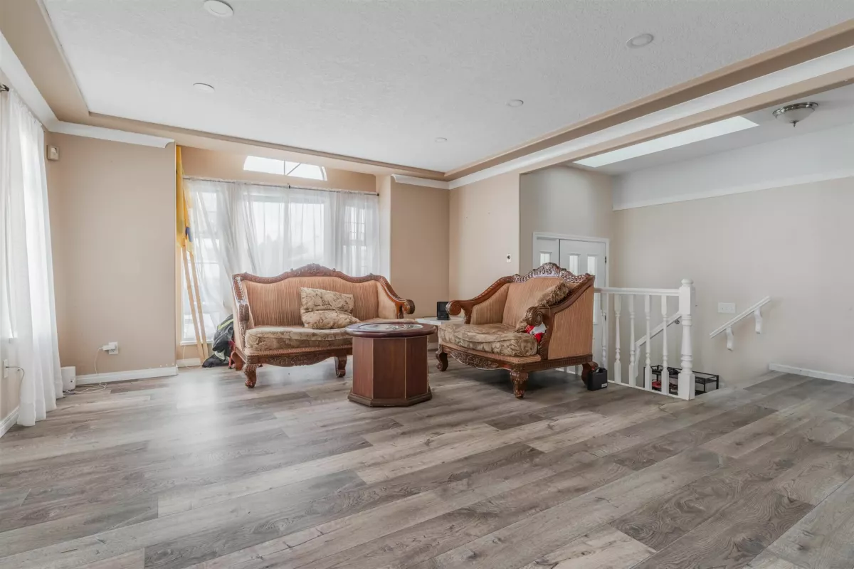 Kitchen Photo of 2907 Crossley Drive, Abbotsford, BC