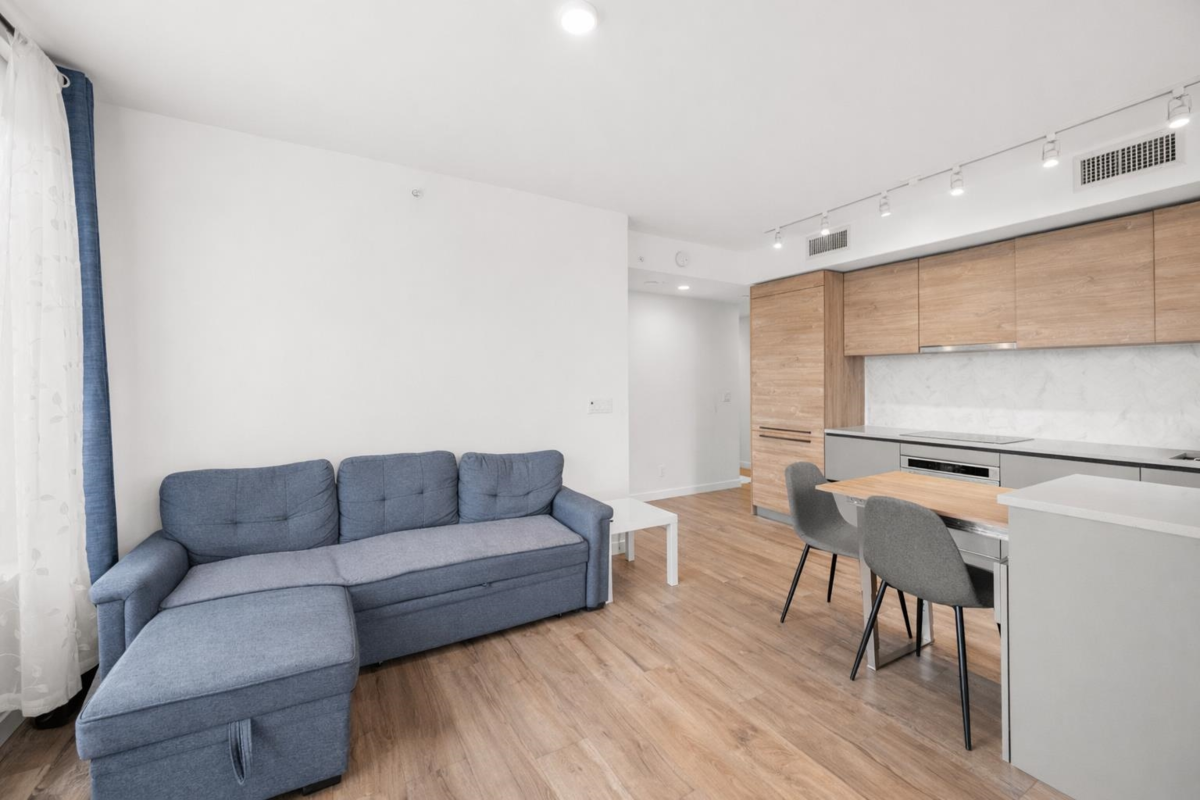 Primary Bedroom Photo of 1510 13428 105 Avenue, Surrey, BC