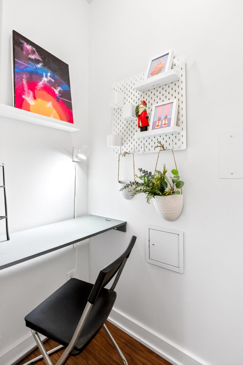 Laundry Room Photo of 507 1249 Granville Street, Vancouver, BC