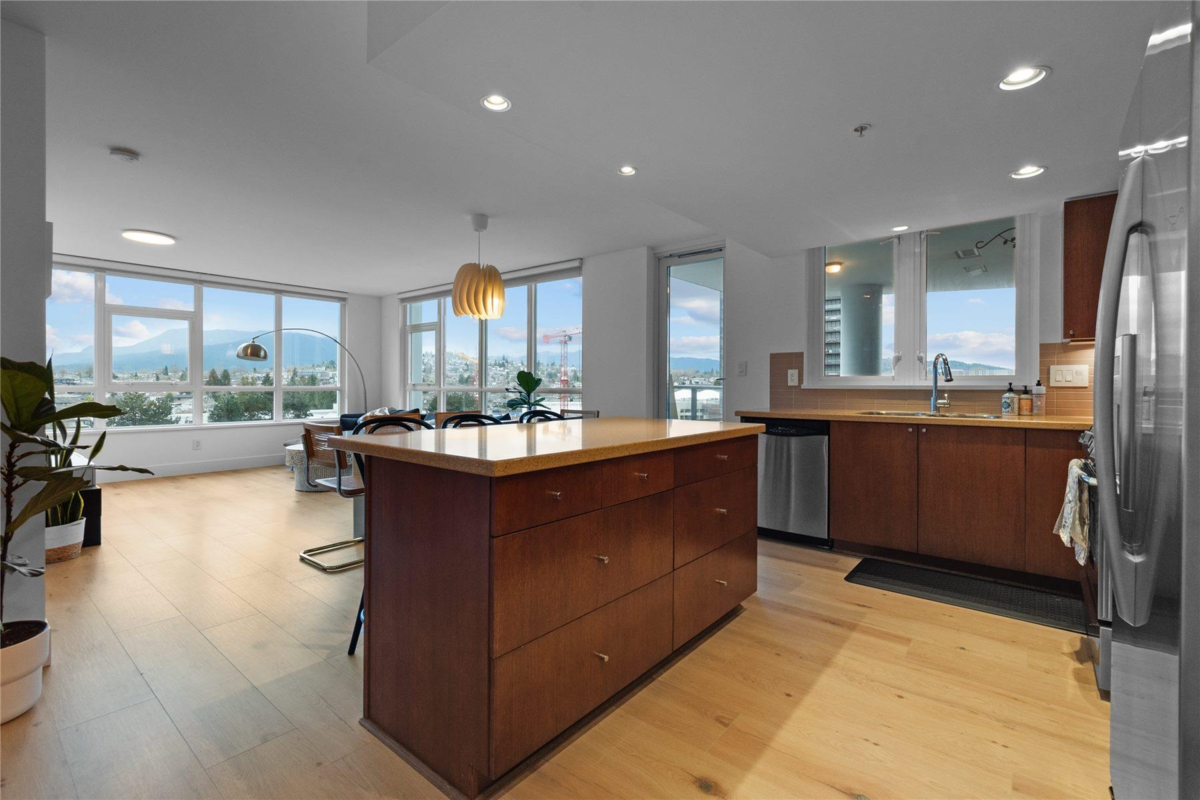 Living Room Photo of 1102 4400 Buchanan Street, Burnaby, BC