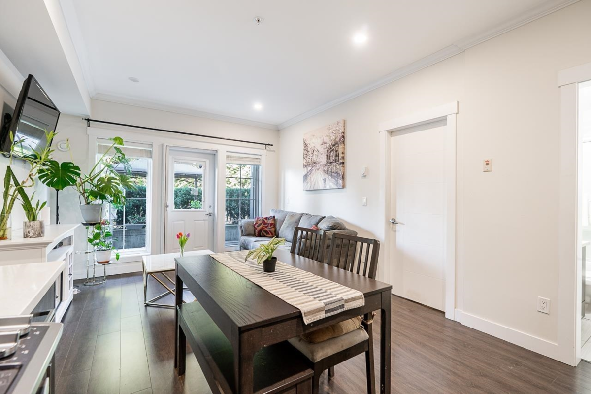 Breakfast Nook Photo of 7 7247 140 Street, Surrey, BC