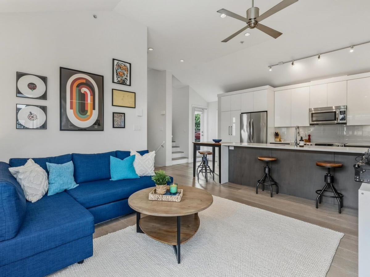 Living Room Photo of 1681 Kitchener Street, Vancouver, BC