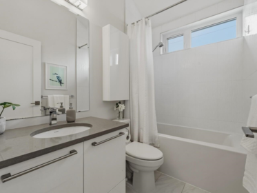 Hallway Photo of 1681 Kitchener Street, Vancouver, BC