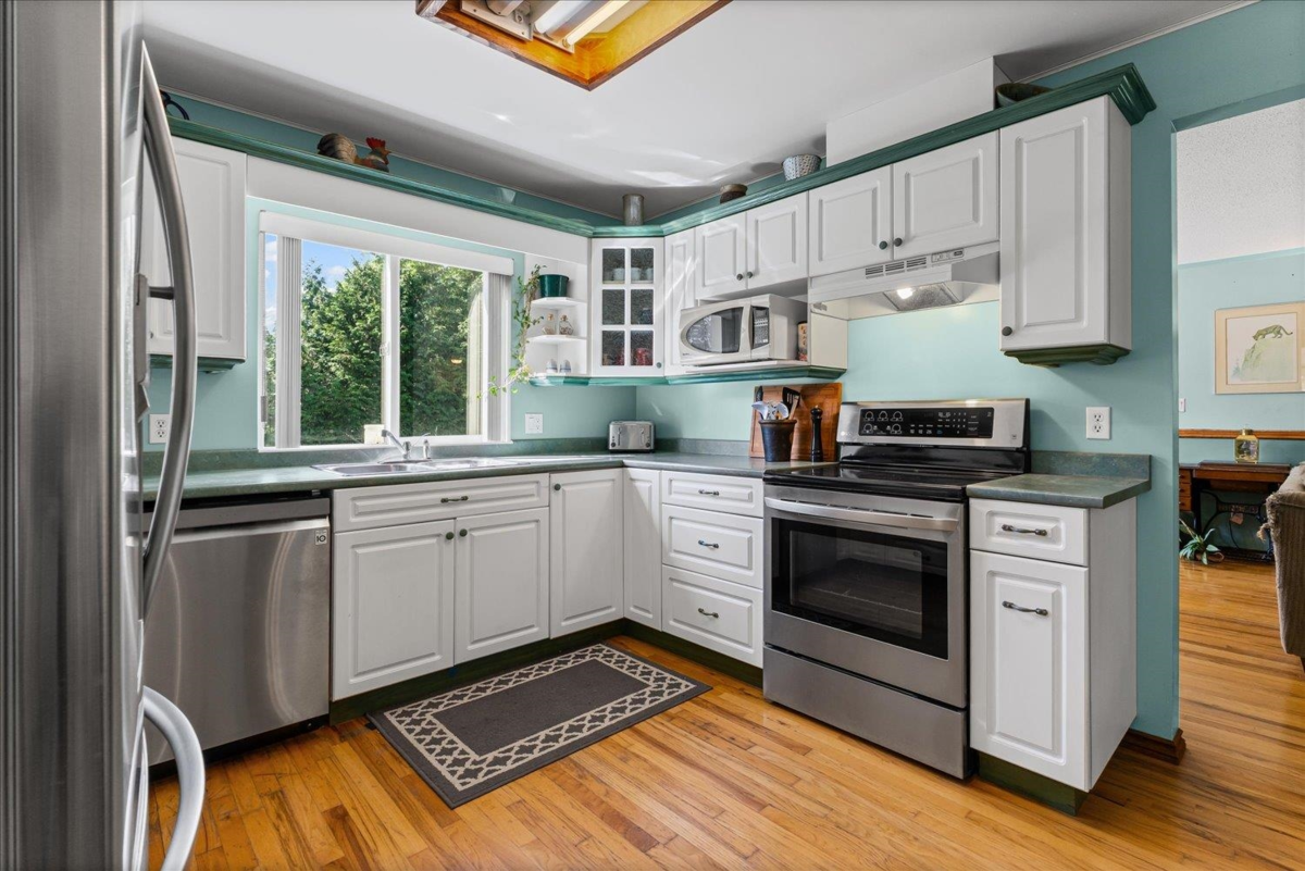 Breakfast Nook Photo of 9950 Nelson Road, Rosedale, BC