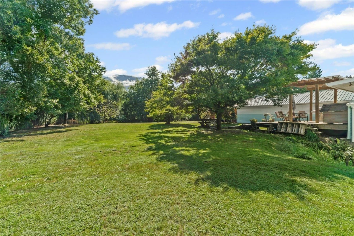 Laundry Room Photo of 9950 Nelson Road, Rosedale, BC