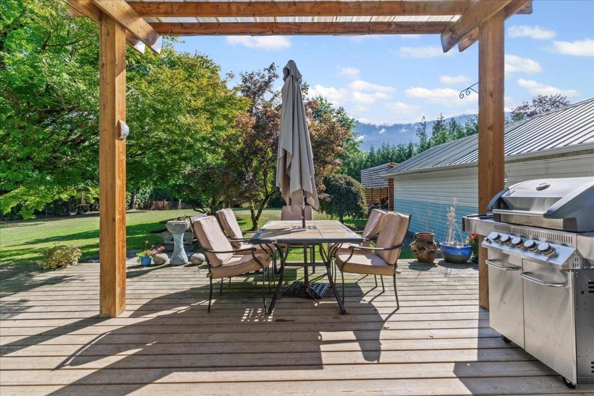 Staircase Photo of 9950 Nelson Road, Rosedale, BC