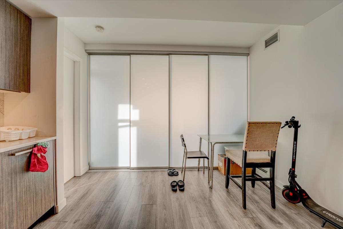 Breakfast Nook Photo of 3805 13350 Central Avenue, Surrey, BC