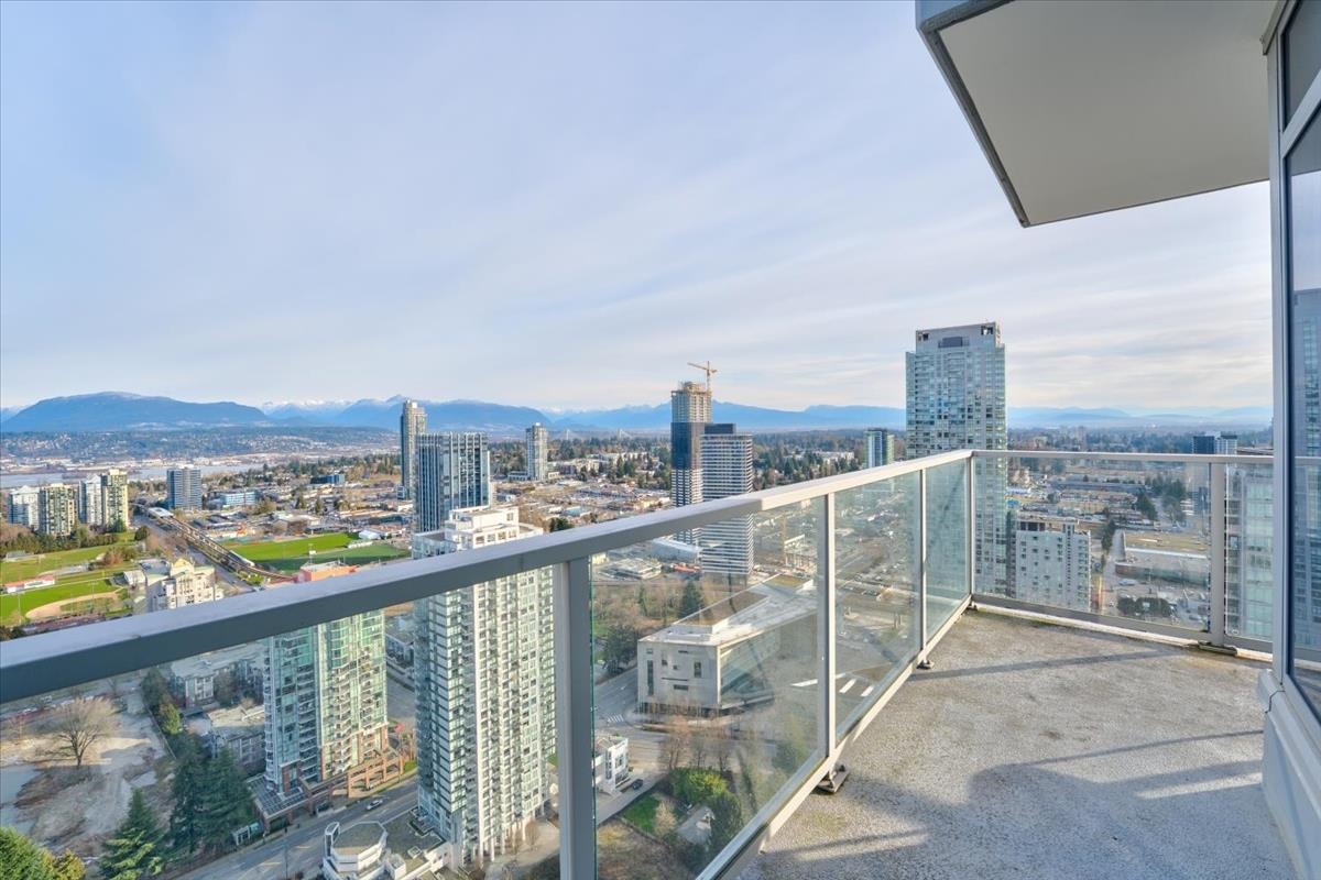 Dining Area Photo of 3805 13350 Central Avenue, Surrey, BC
