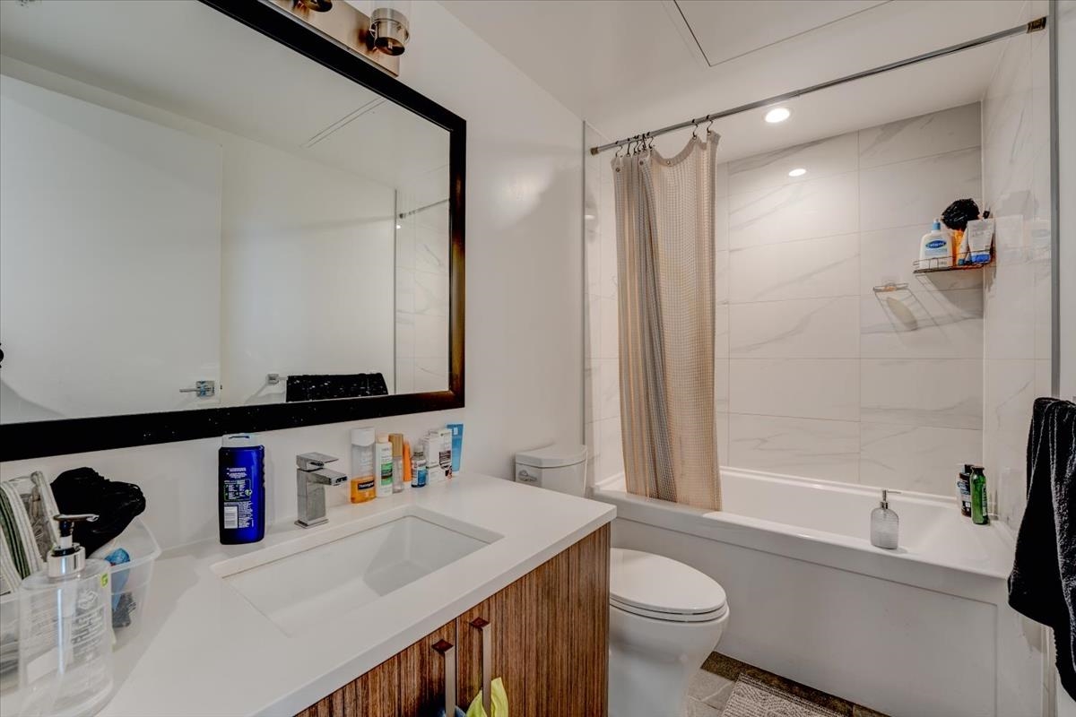 Office / Den Photo of 3805 13350 Central Avenue, Surrey, BC