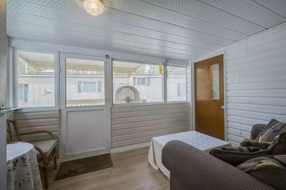 Entry Foyer Photo of 49 20071 24 Avenue, Langley, BC