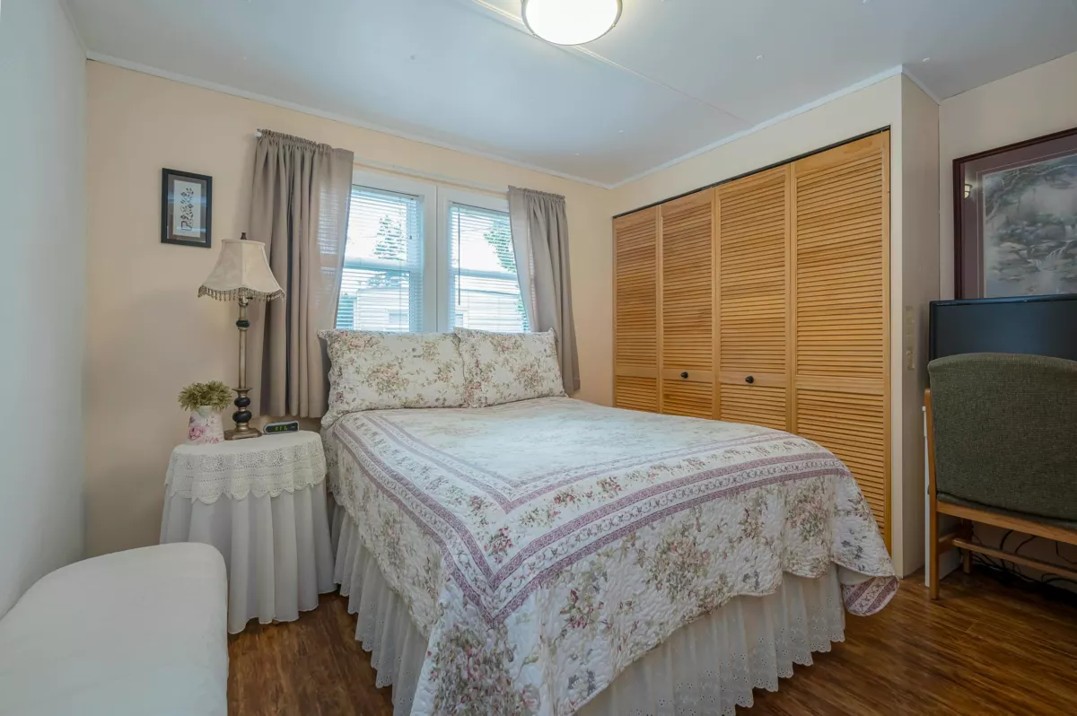 Guest Bathroom Photo of 49 20071 24 Avenue, Langley, BC