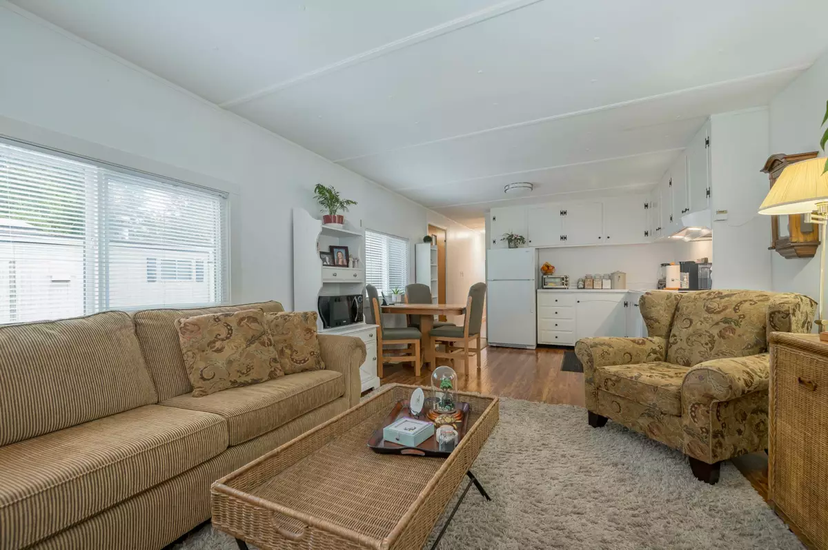 Primary Bathroom Photo of 49 20071 24 Avenue, Langley, BC