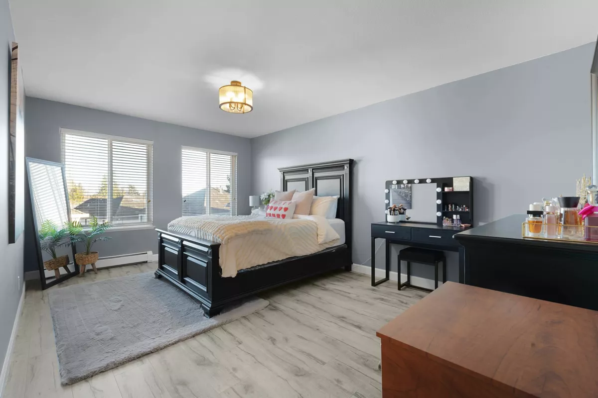 Hallway Photo of 14516 81 Avenue, Surrey, BC