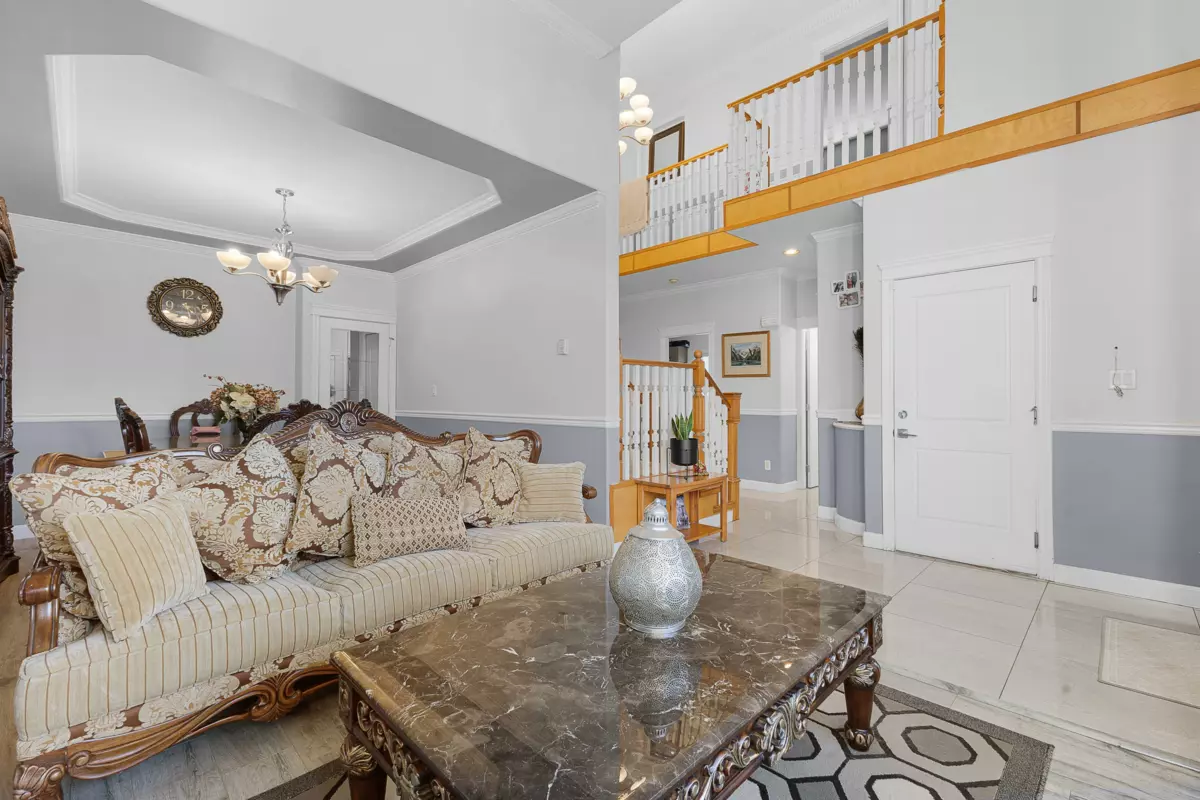 Kitchen Photo of 14516 81 Avenue, Surrey, BC