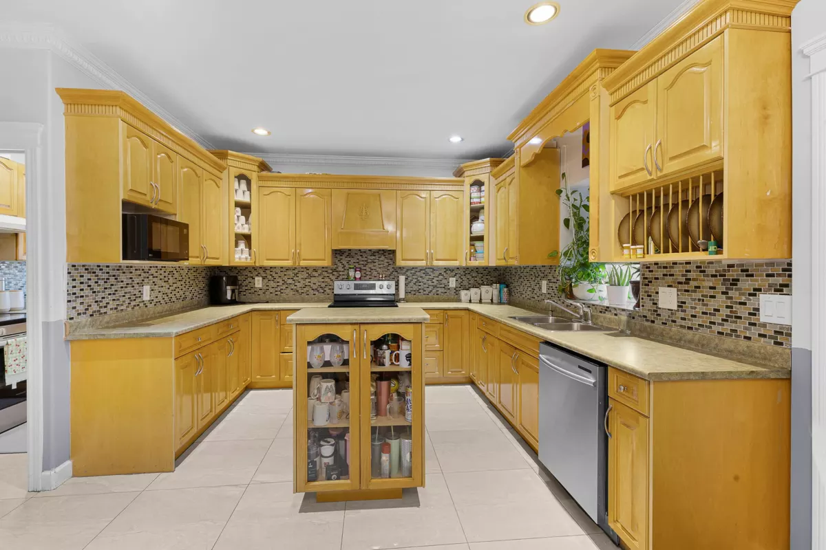 Primary Bedroom Photo of 14516 81 Avenue, Surrey, BC