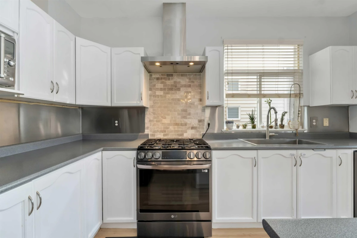 Bedroom 2 Photo of 18476 66a Avenue, Surrey, BC