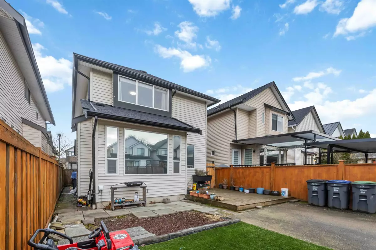 Community Amenities Photo (Clubhouse) of 18476 66a Avenue, Surrey, BC