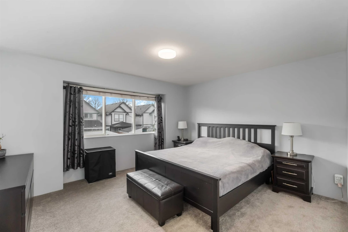 Garage Interior Photo of 18476 66a Avenue, Surrey, BC