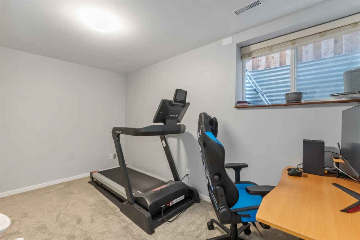 Hot Tub / Spa Photo of 18476 66a Avenue, Surrey, BC