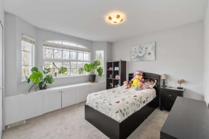 Basement Recreation Room Photo of 18476 66a Avenue, Surrey, BC
