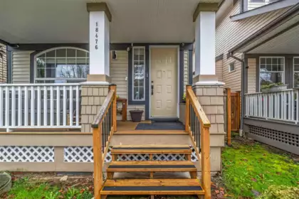 18476 66a Avenue, Surrey, BC
