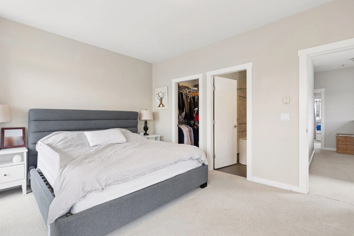Entry Foyer Photo of 220 6111 London Road, Richmond, BC