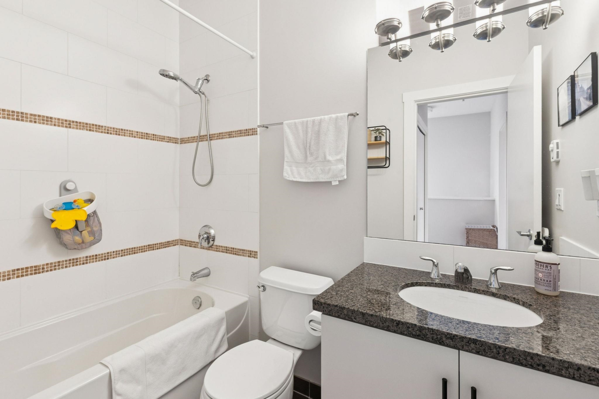 Garden / Landscaping Photo of 220 6111 London Road, Richmond, BC