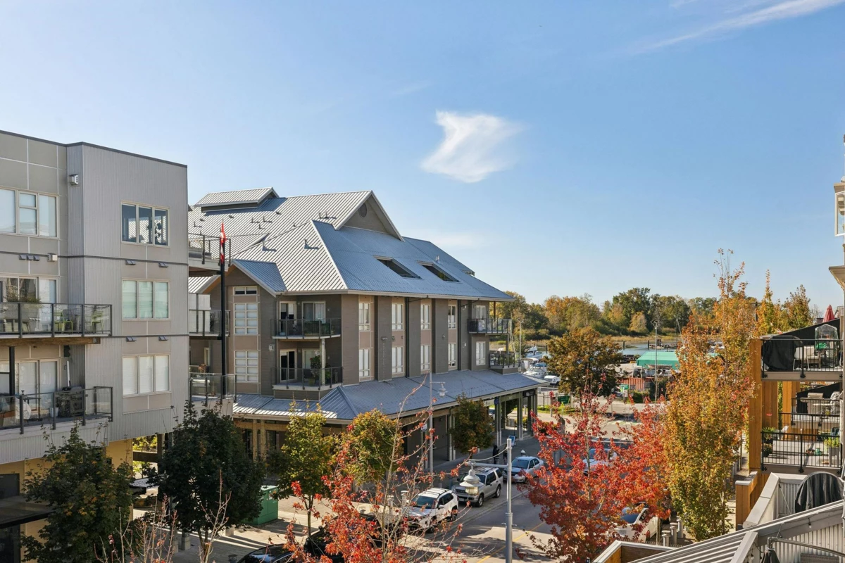 Laundry Room Photo of 220 6111 London Road, Richmond, BC