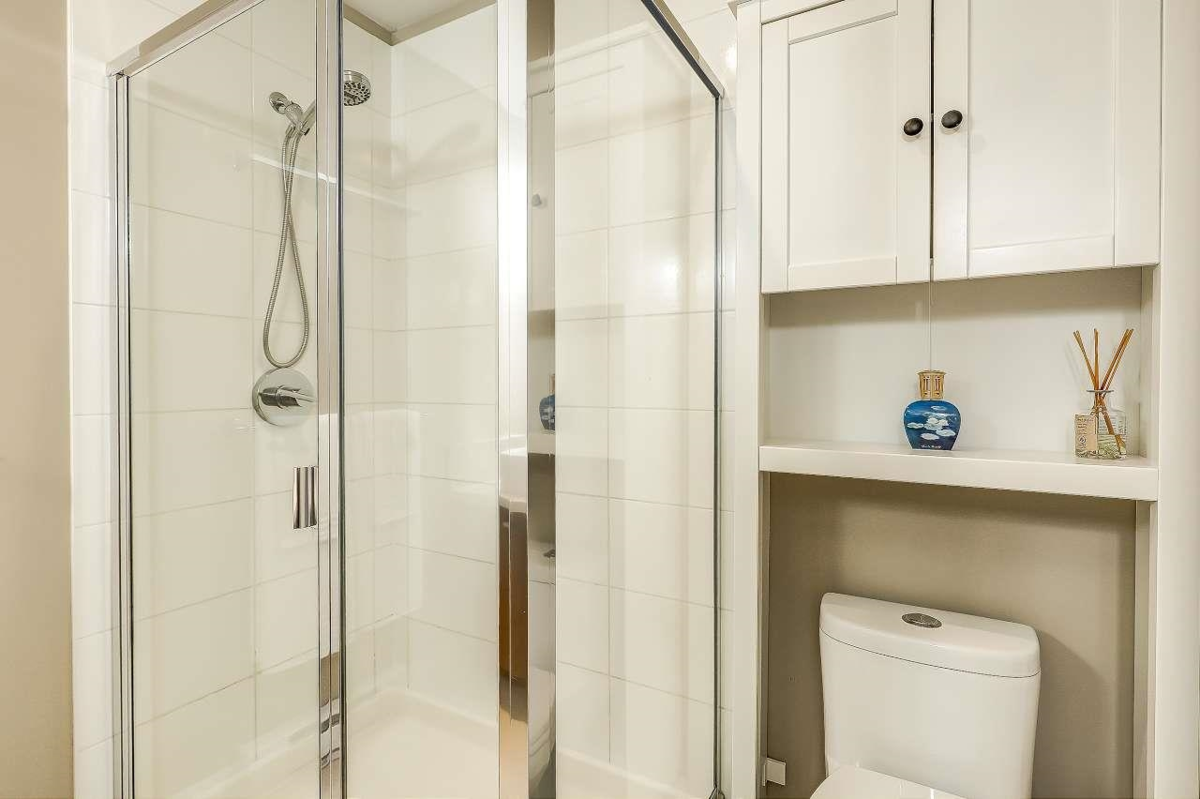 Laundry Room Photo of 40 2450 161a Street, Surrey, BC