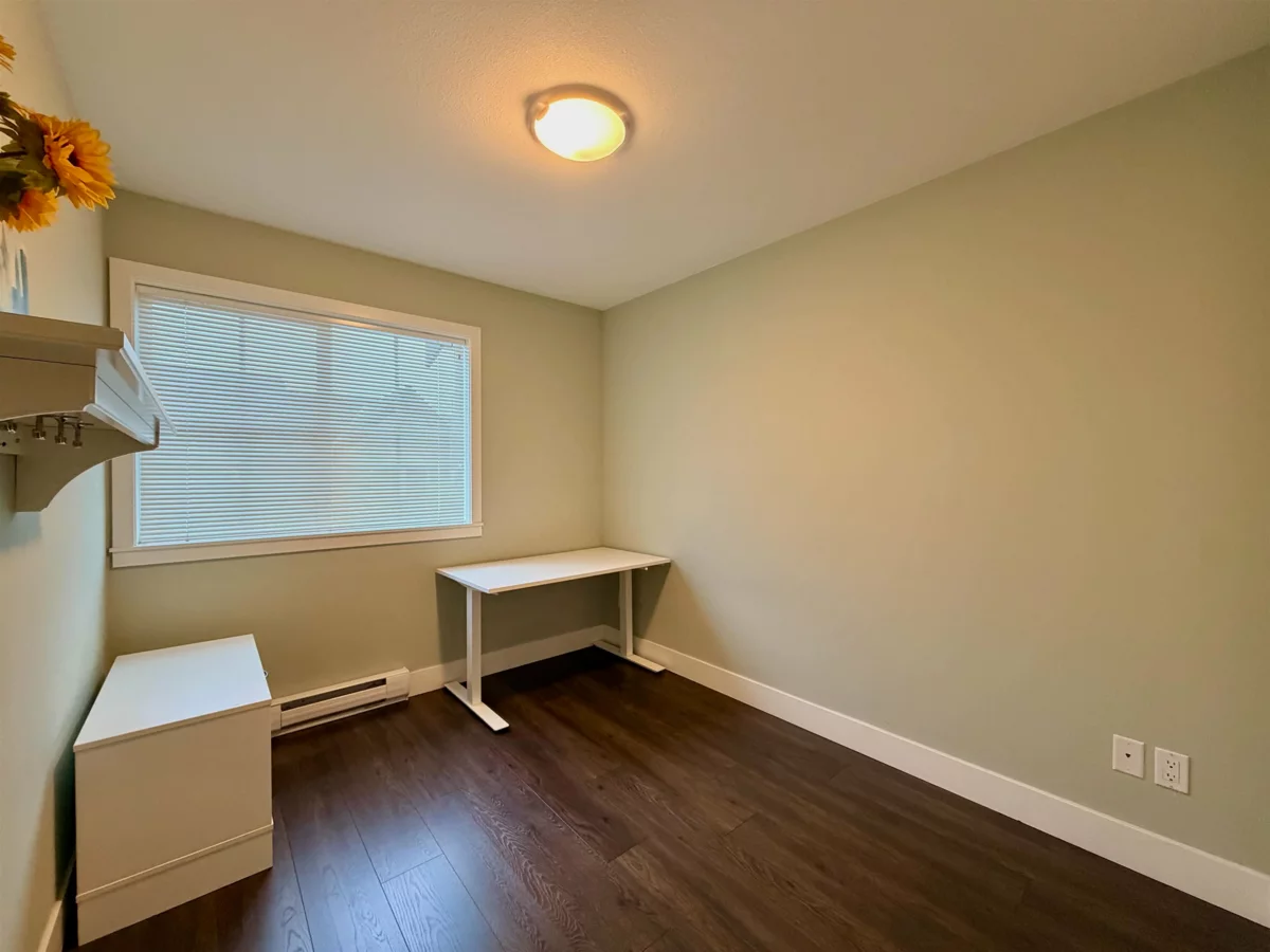 Mudroom Photo of 40 2450 161a Street, Surrey, BC