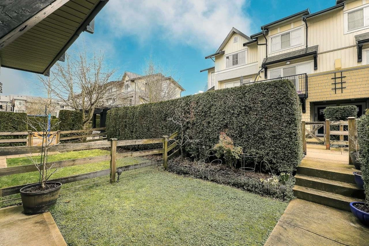 Outdoor Deck Photo of 40 2450 161a Street, Surrey, BC