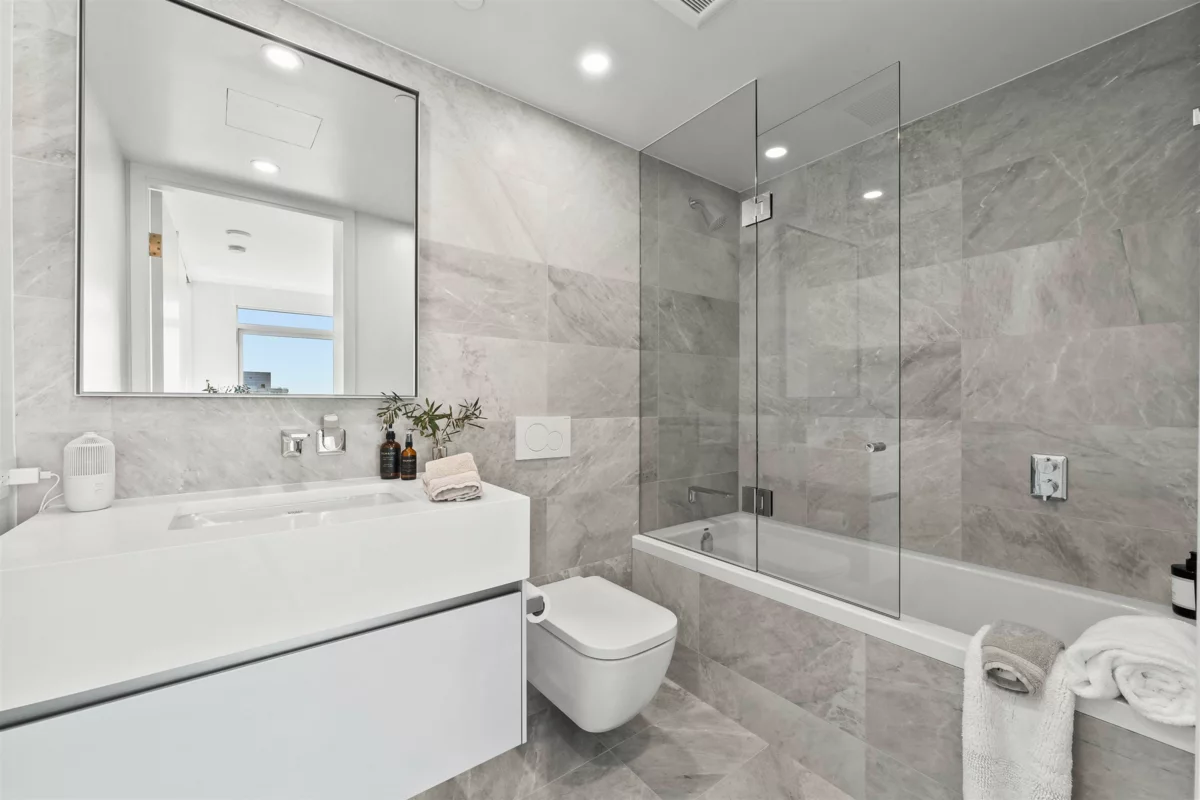 Basement Recreation Room Photo of 2403 889 Pacific Street, Vancouver, BC