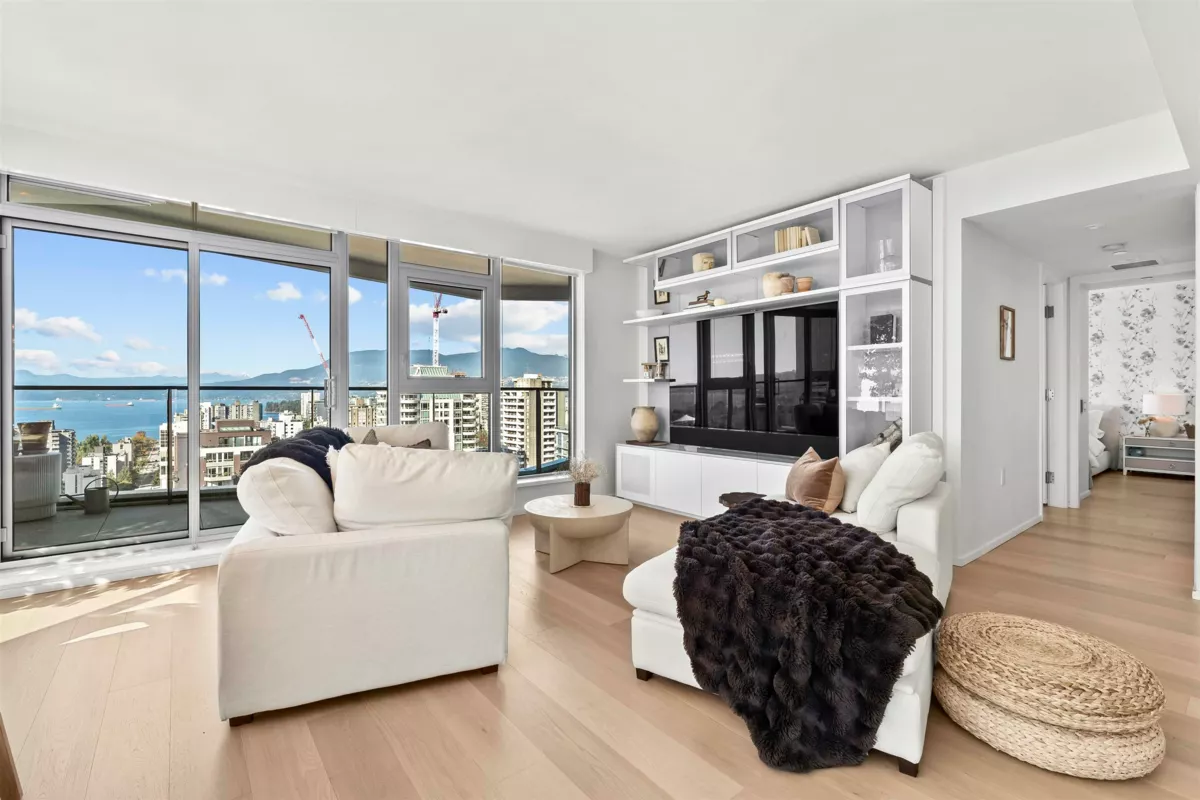 Dining Area Photo of 2403 889 Pacific Street, Vancouver, BC