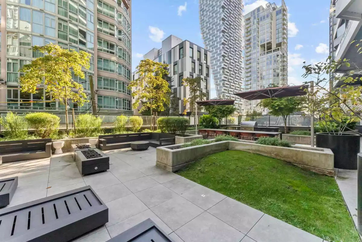 Hallway Photo of 2403 889 Pacific Street, Vancouver, BC
