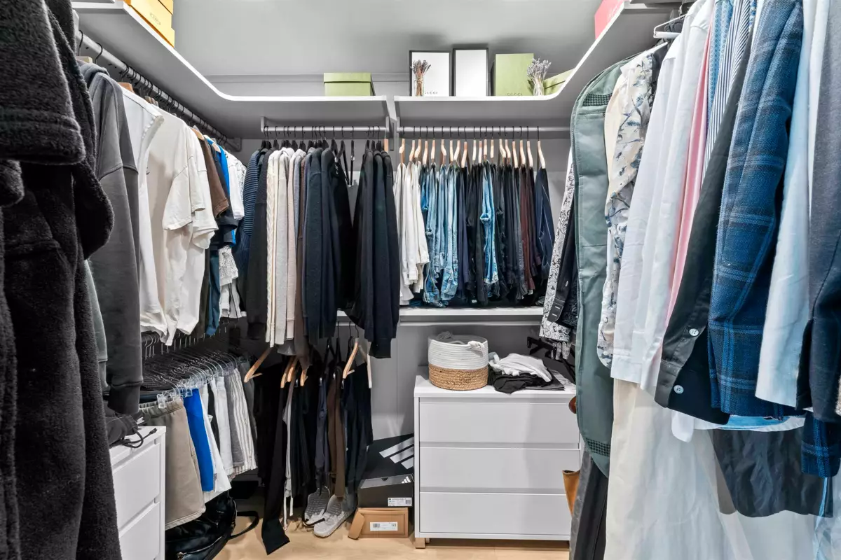 Powder Room Photo of 2403 889 Pacific Street, Vancouver, BC