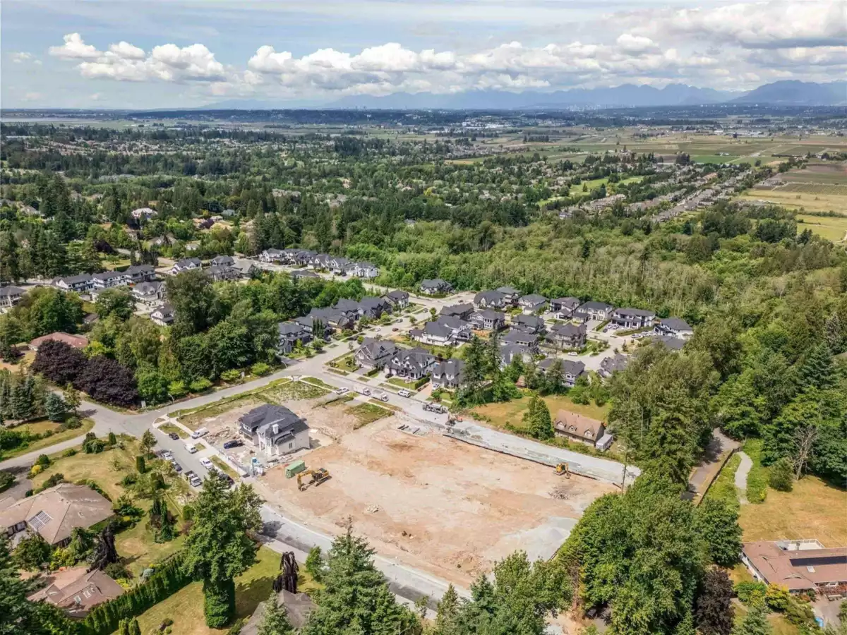 Kitchen Photo of 16580 28a Avenue, Surrey, BC
