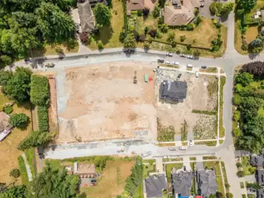 16580 28a Avenue, Surrey, BC
