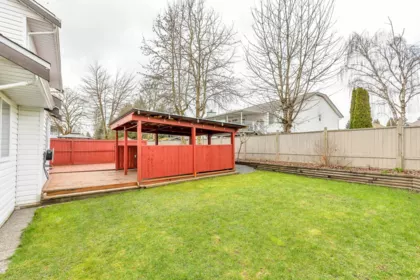 Fitness Center Photo Near 9505 161 Street, Surrey, BC