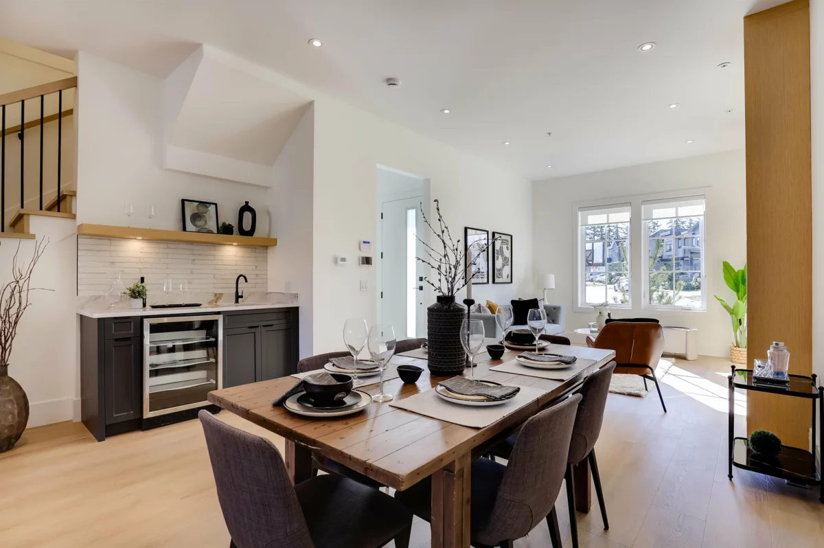 Breakfast Nook Photo of 2 20537 75a Avenue, Langley, BC