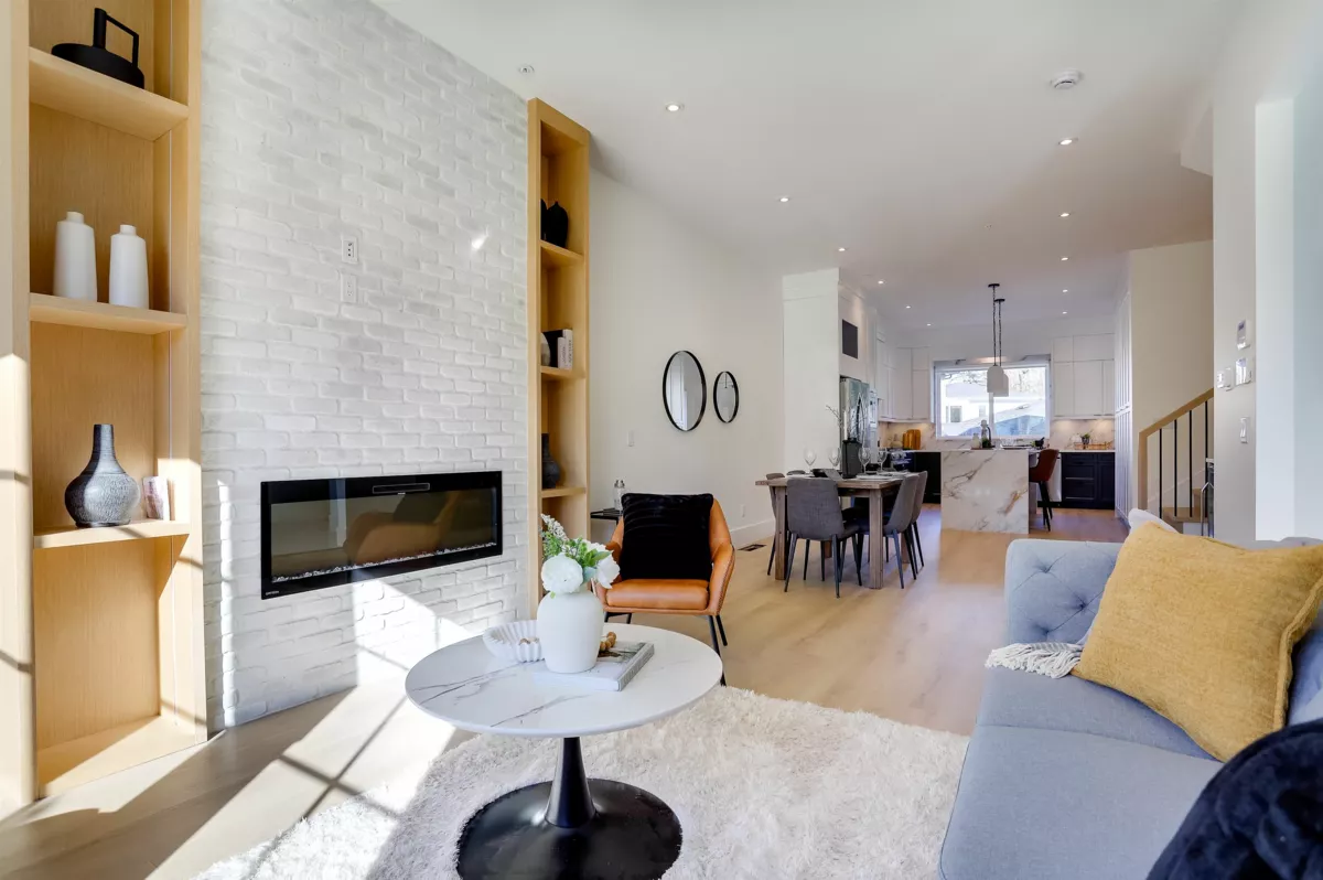 Family Room Photo of 2 20537 75a Avenue, Langley, BC