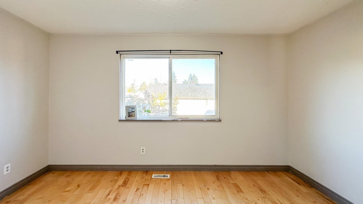 Front Yard Photo of 1169 Lansdowne Drive, Coquitlam, BC