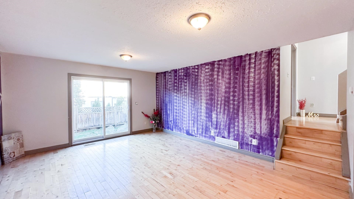 Guest Bathroom Photo of 1169 Lansdowne Drive, Coquitlam, BC