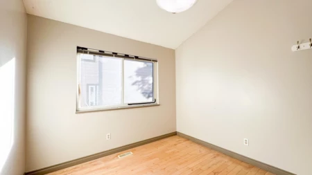 Primary Bedroom Photo of 1169 Lansdowne Drive, Coquitlam, BC